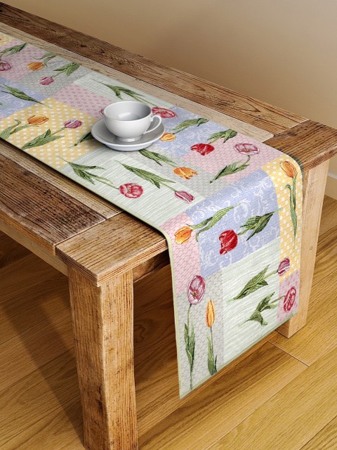 

KLOTTHE Pink & Blue Woven Design Table Runner