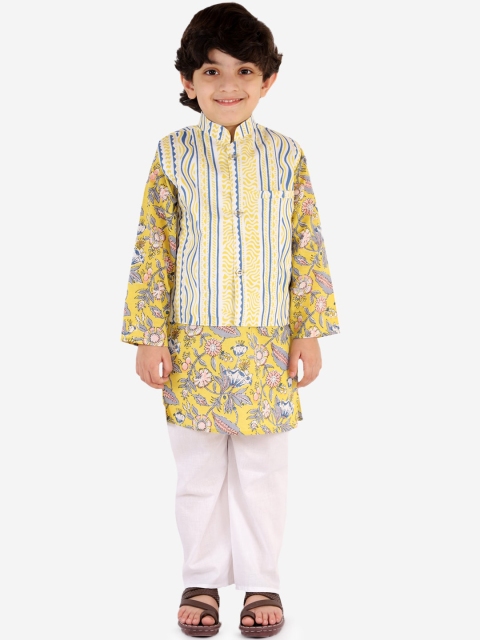 

Chipbeys Boys Yellow & White Printed Kurta with Pyjamas & Nehru Jacket