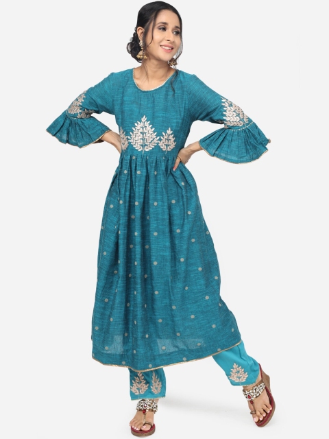 

Paislei Women Green & Silver-Toned Embroidered Kurta with Trousers