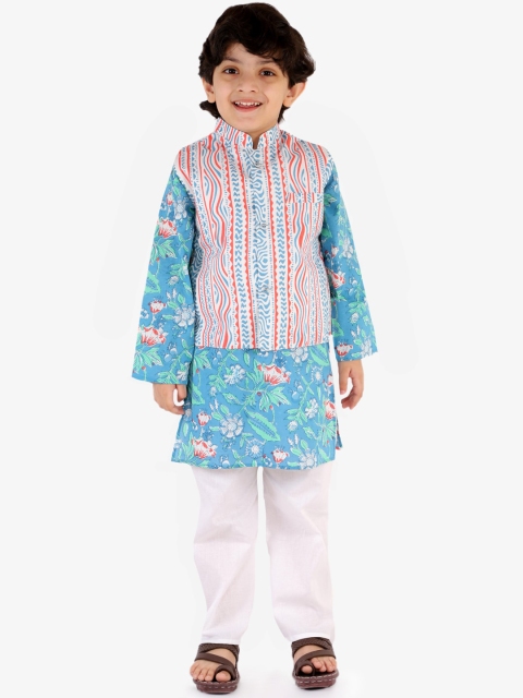 

Chipbeys Boys Blue & White Printed Kurta with Pyjamas