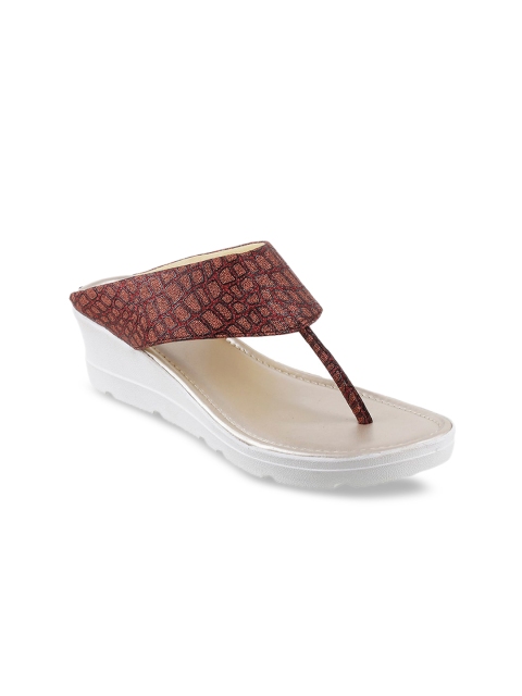 

WALKWAY Women Maroon Textured Sandals