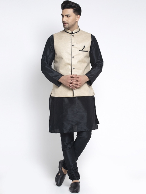 

Benstoke Men Black Solid Kurta with Churidar