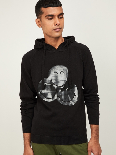 

Smiley World Men Black Printed Hooded Sweatshirt