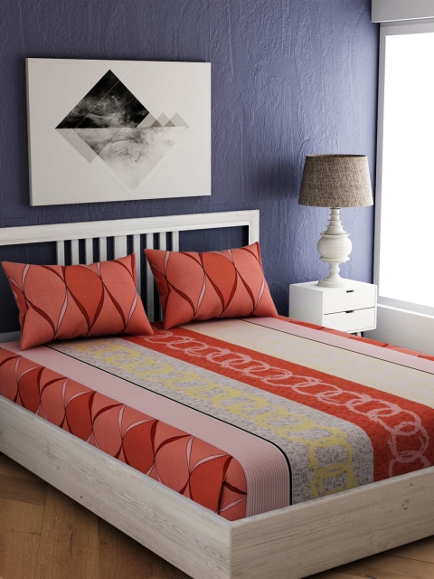 

EverHOME Red & Beige Printed 144 TC 1 Queen Bedsheet With 2 Pillow Covers