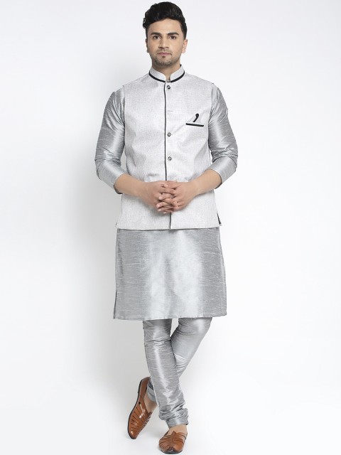 

Benstoke Men Silver-Toned Solid Kurta with Pyjamas