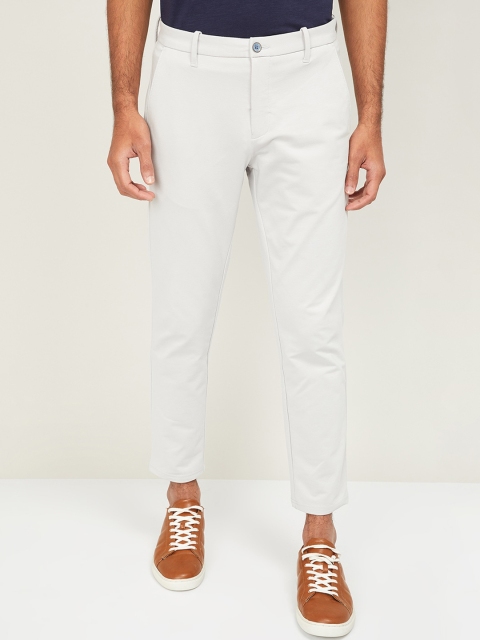 

CODE by Lifestyle Men Off-White Slim Fit Solid Regular Trousers