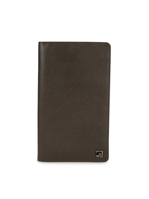 

Da Milano Men Brown Textured Leather Passport Holder