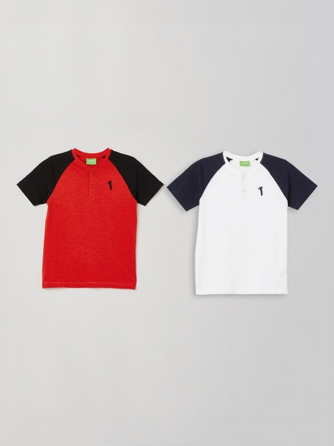 

Bossini Boys Pack Of 2 Solid V-Neck T-shirt, Red