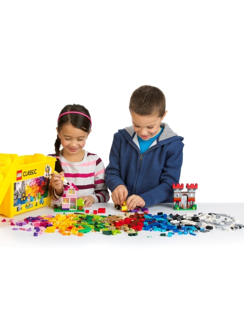 

LEGO Unisex Kids Yellow & Red Large Creative Brick Box