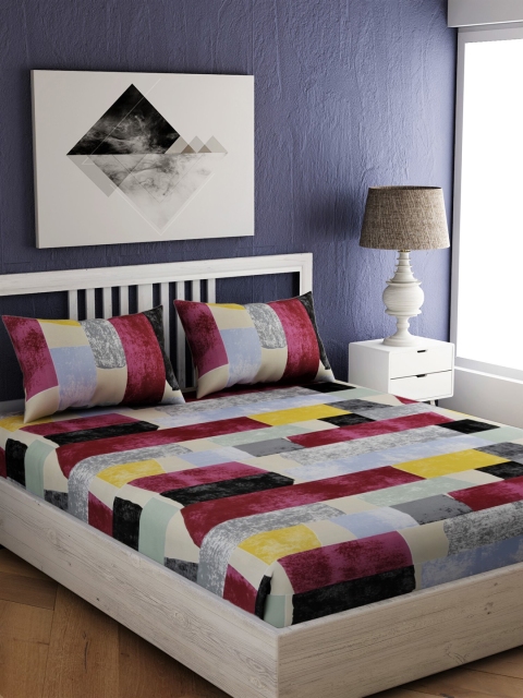 

EverHOME Maroon & Grey Printed 210 TC Cotton Double Queen Bedsheet With 2 Pillow Covers