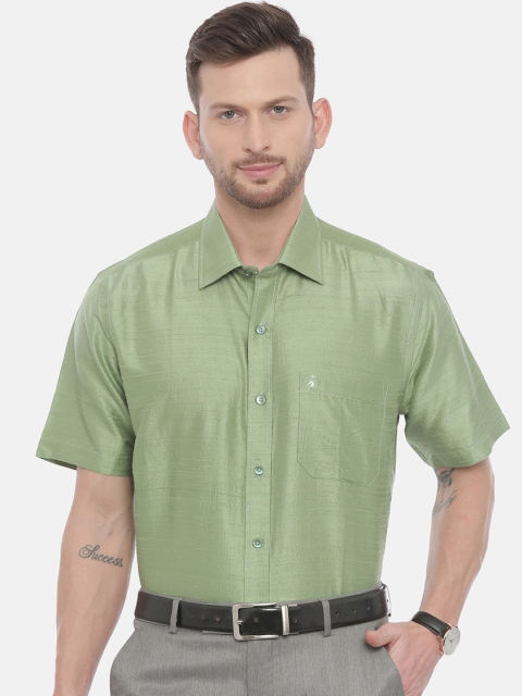 

Khoday Williams Men Green Regular Fit Solid Casual Shirt
