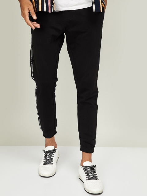 

UCLA Men Black & White Solid Slim Fit Joggers