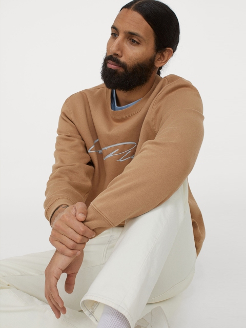 

H&M Men Beige & Turquoise Blue Printed Sweatshirt