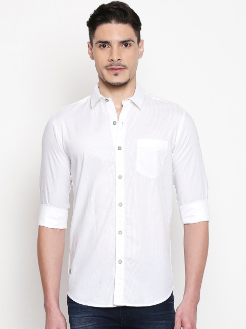 

Mufti Men White Slim Fit Solid Casual Shirt