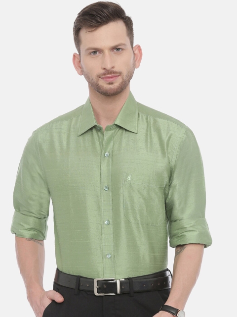

Khoday Williams Men Green Regular Fit Solid Casual Shirt