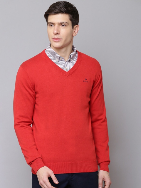 

GANT Men Red Solid Pullover Sweater