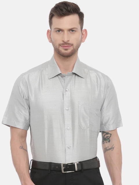 

Khoday Williams Men Silver-Toned Regular Fit Solid Casual Shirt