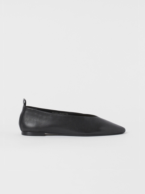 

H&M Women Black Solid Pointed Ballet Pumps