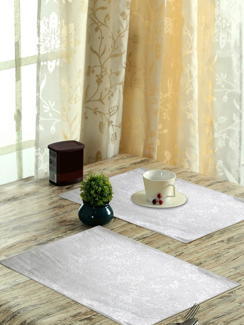 

OBSESSIONS Set Of 6 Off-White Idyll Embossed Vinyl Table Mats