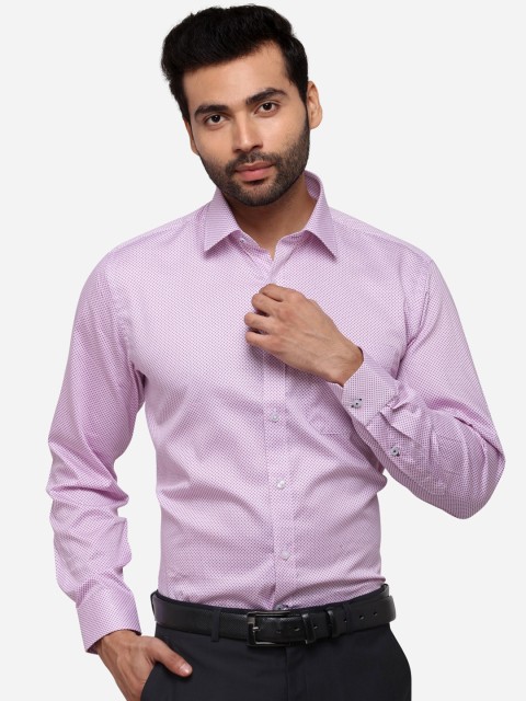 

Greenfibre Men Off-White & Pink Regular Fit Solid Formal Shirt