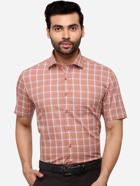

Greenfibre Men Peach-Coloured & Off-White Regular Fit Checked Formal Shirt