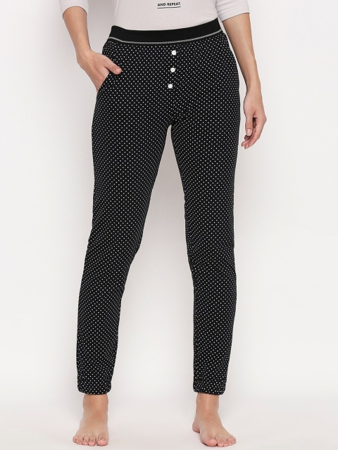 

XIN Women Black & White Printed Lounge Pants