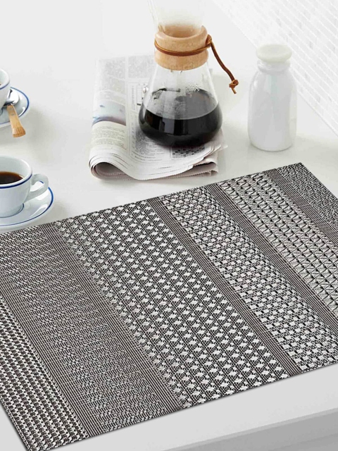 

OBSESSIONS Set of 6 Grey Textured Vinyl Maze Dining Table Mats
