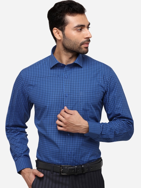 

Greenfibre Men Blue Regular Fit Checked Formal Shirt