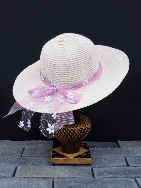 

Golden Peacock Women White & Pink Sun Hat