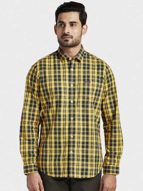 

ColorPlus Men Yellow & Navy Blue Regular Fit Checked Casual Shirt