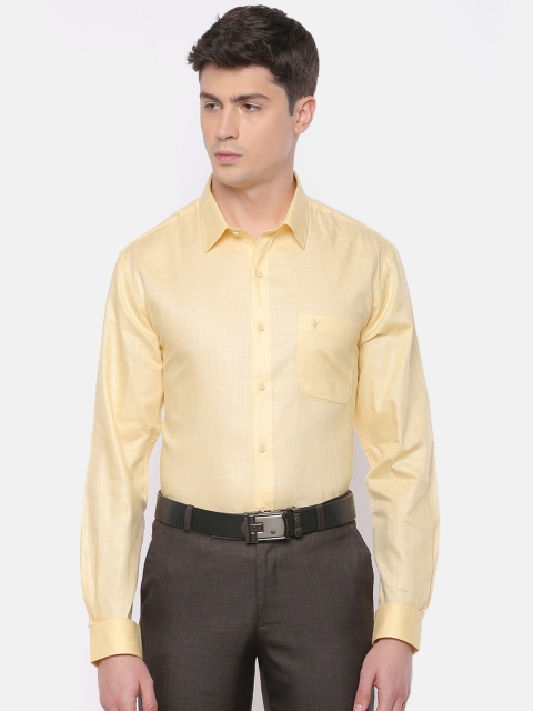 

RAMRAJ COTTON Men Yellow Regular Fit Solid Formal Shirt
