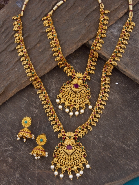 

Alankruthi Gold-Plated Red & Green Stone Studded Jewellery Set