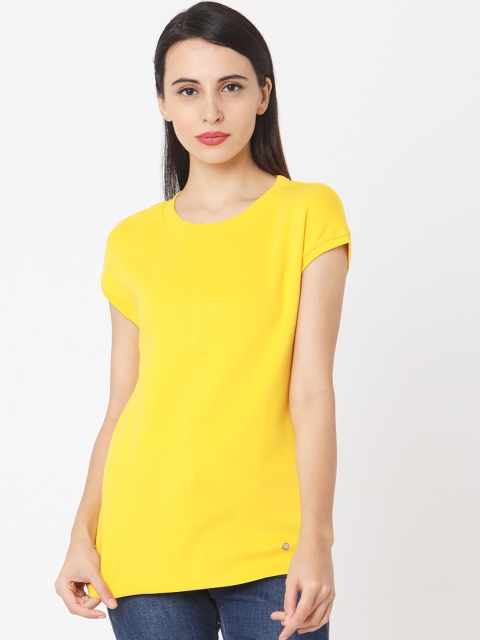 

Deal Jeans Women Yellow Solid Round Neck T-shirt