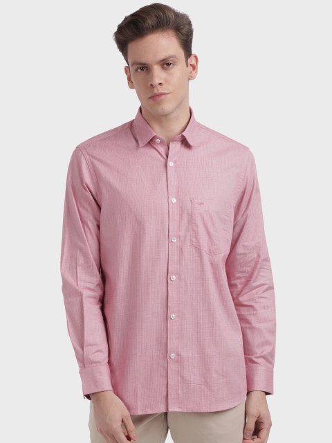

ColorPlus Men Red Tailored Fit Solid Casual Shirt