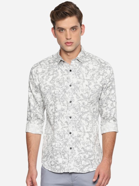 

V Dot Men White & Black Slim Fit Printed Casual Shirt