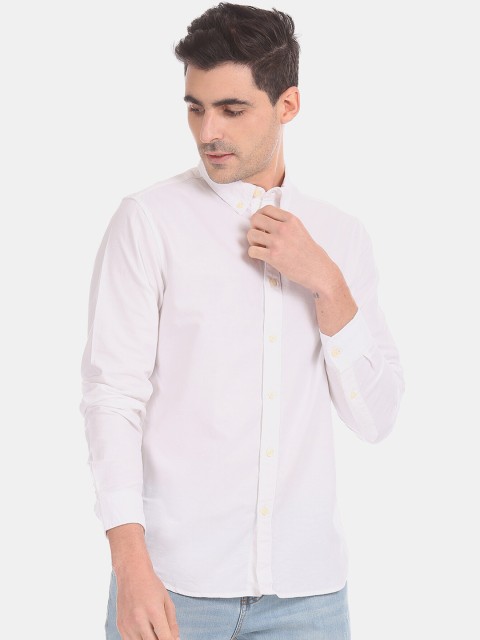 

Aeropostale Men White Regular Fit Solid Cotton Casual Shirt