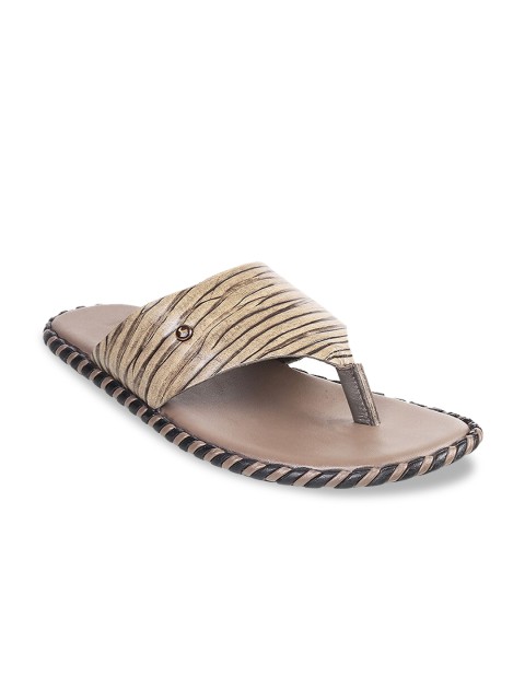 

Mochi Men Grey Textured Comfort Sandals