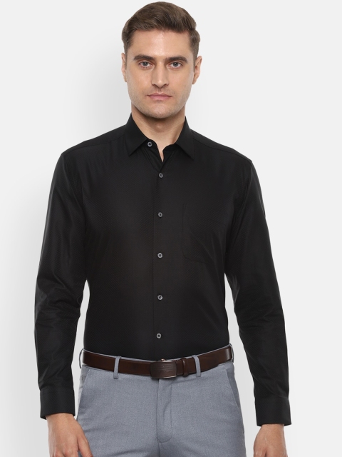 

Luxure by Louis Philippe Men Black Regular Fit Solid Formal Shirt
