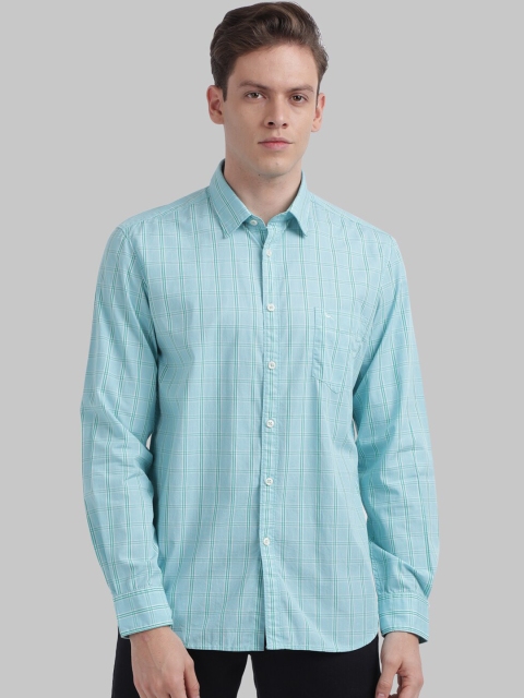 Parx Men Green & White Regular Fit Checked Casual Shirt