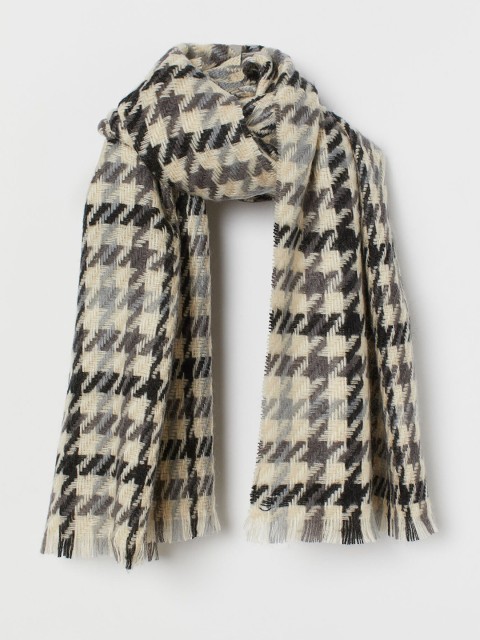 

H&M Women Grey & Off-White Patterned Scarf