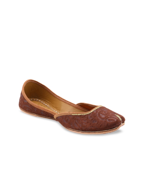 

HUE Women Brown Woven Design Mojaris