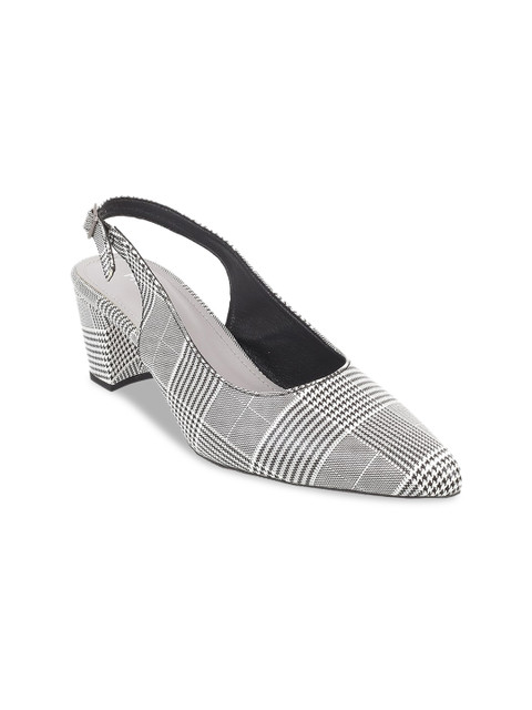 

Mochi Women Black & White Printed Block Heels