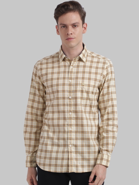

Parx Men Yellow & Brown Regular Fit Checked Casual Shirt