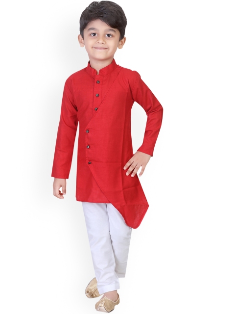 

Kidotsav Boys Red & White Solid Kurta with Pyjamas