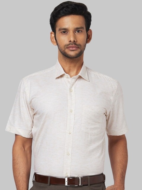 

Park Avenue Men Beige Regular Fit Solid Formal Shirt