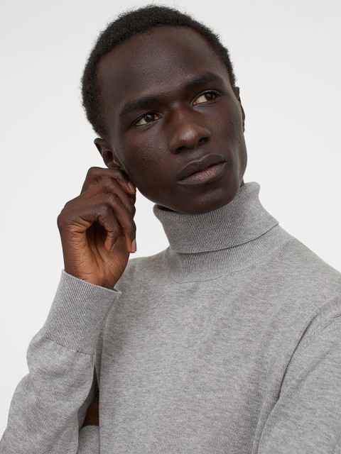

H&M Men Grey Solid Premium Cotton Jumper