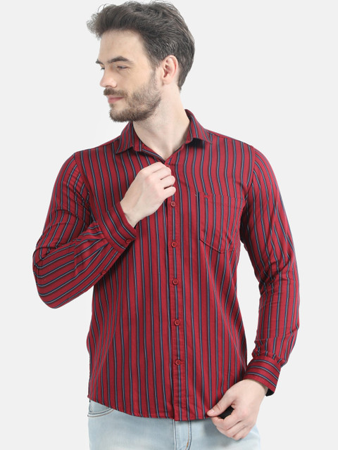 

Monte Carlo Men Red & Navy Blue Regular Fit Checked Casual Shirt
