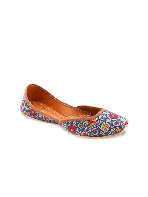 

HUE Women Blue Printed Mojaris