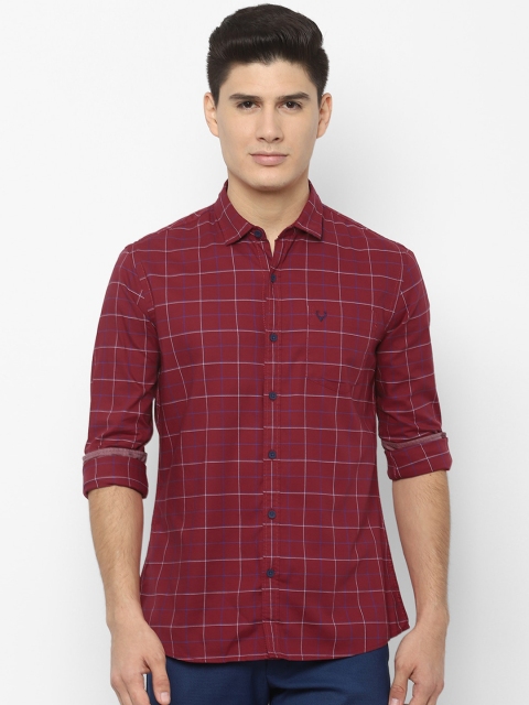 

Solly Jeans Co. Men Maroon Slim Fit Checked Casual Shirt