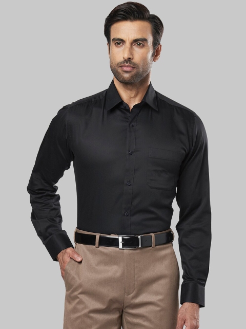 

Raymond Men Black Regular Fit Solid Formal Shirt